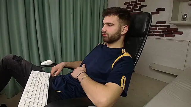 KyloEast Webcamshow