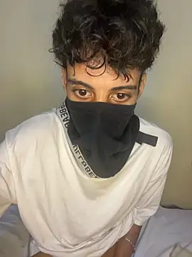 moroccan_boyy Adlı Modelin Web Kamerası Şovu