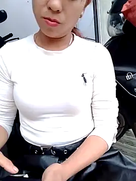 Zara-Lina Adlı Modelin Web Kamerası Şovu