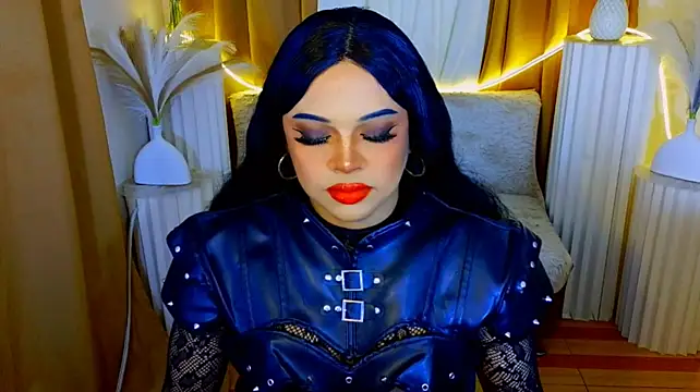 Show modela BigcockjasmineTs na web-kameri