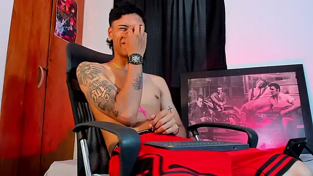 alessandroferrer 在線直播表演