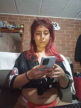 צ'אט XXX בשידור חי של _sasha_miller_