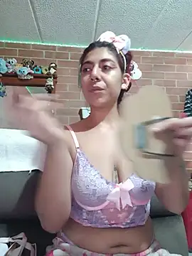 Chat XXX en directo de _sasha_miller_