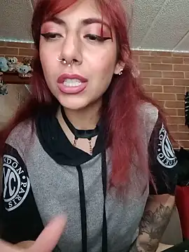 Chat +18 de _sasha_miller_ ao vivo