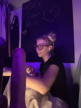 MollyMonroe666's Live XXX Chat