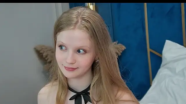 LilianHowards webcam show