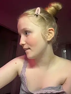 LilianHowards Adlı Modelin Web Kamerası Şovu