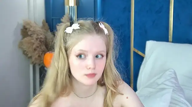 LilianHowards' Webcam Show