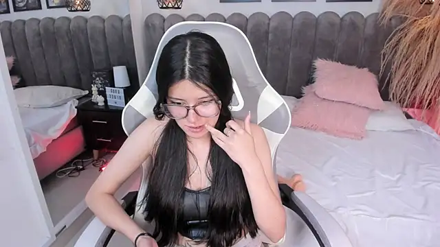 Chat +18 de amber_hill_ ao vivo