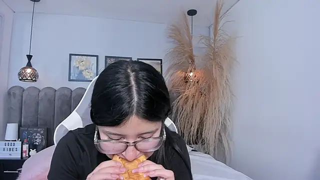 amber_hill_ webkamerás műsora
