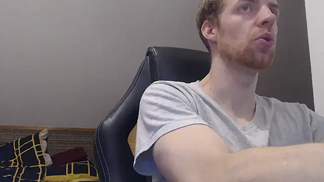 Milkyman7 Show in webcam