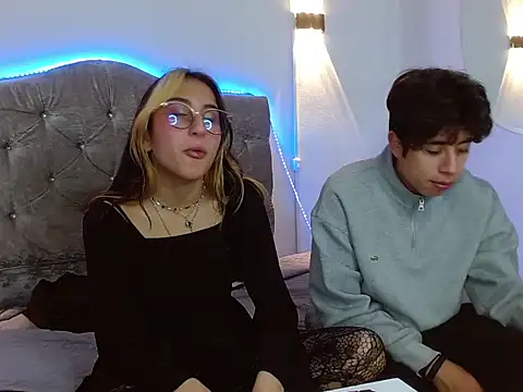 mrandmrsvixencs Chat XXX in diretta