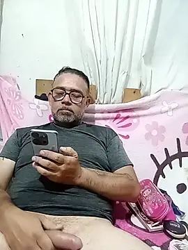 CarlossexVen Show in webcam
