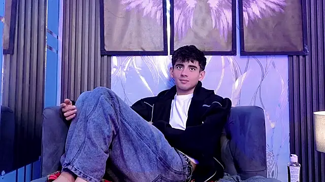demian_hot99 webkamerás műsora