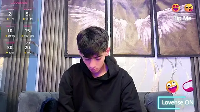 demian_hot99 网络视讯表演
