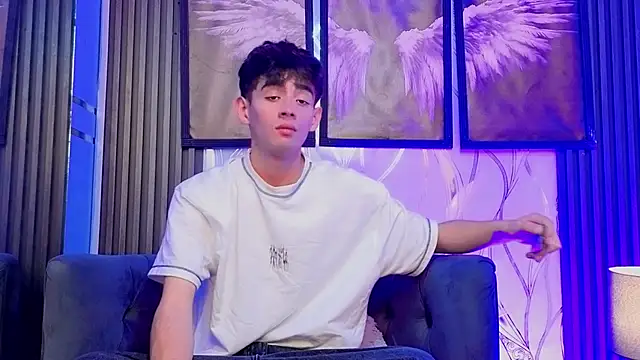 demian_hot99 网络视讯表演