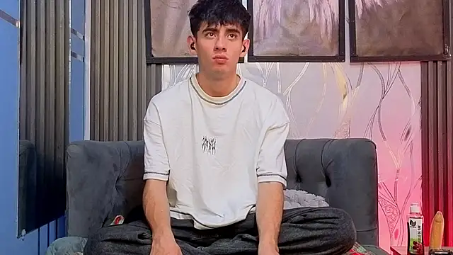 demian_hot99 网络视讯表演