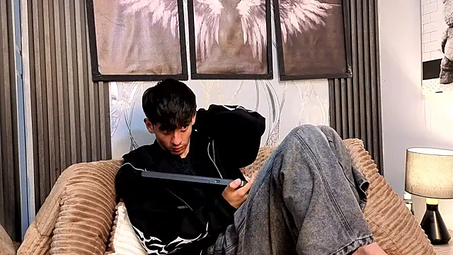 demian_hot99 网络视讯表演