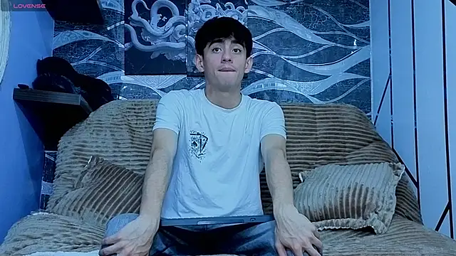 demian_hot99n Webbikameraesitys