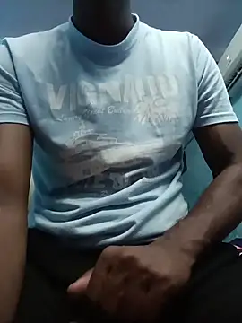 choco_late_boy72 Show in webcam
