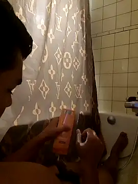 umutabi277: διαδικτυακό σόου στην κάμερα