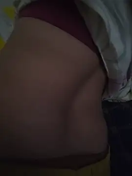pikachu1_'s Webcam Show