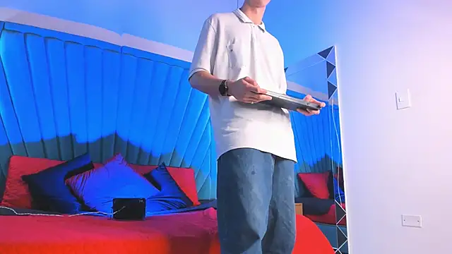 OliverThompsonJS 在線直播表演