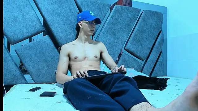 OliverThompsonJS Show Webcam