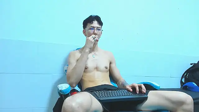 OliverThompsonJS' Webcam Show