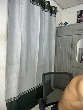 הופעת וובקאם של alex_martin47