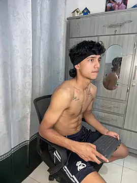 alex_martin47 Webcam Show
