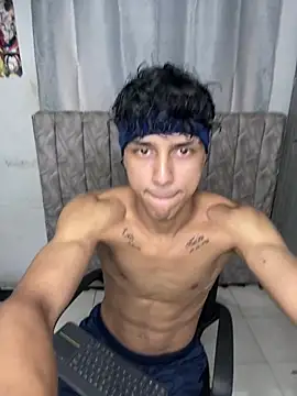 Show modela alex_martin47 na web-kameri