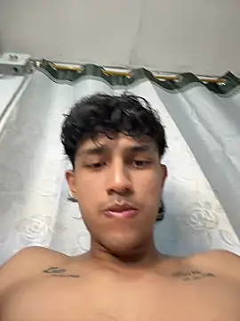 alex_martin47 Show in webcam