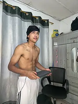 alex_martin47 Webcam-Show