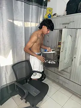 alex_martin47 Шоу с уебкамера