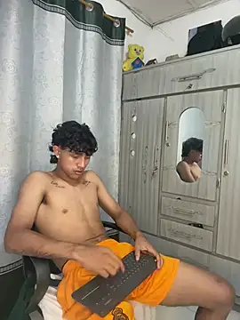 alex_martin47n Webbikameraesitys