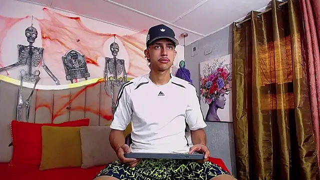 alex_martin47 Webcam show