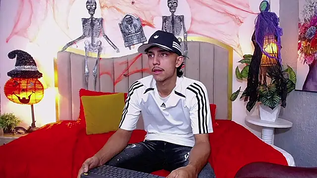 alex_martin47 webkamerás műsora