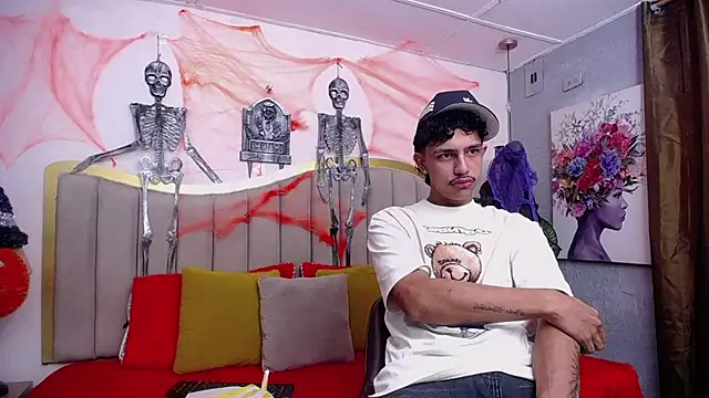 alex_martin47 Шоу с уебкамера