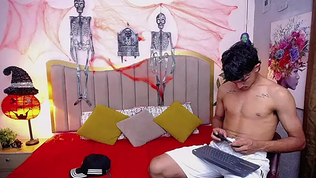 alex_martin47 webkamerás műsora