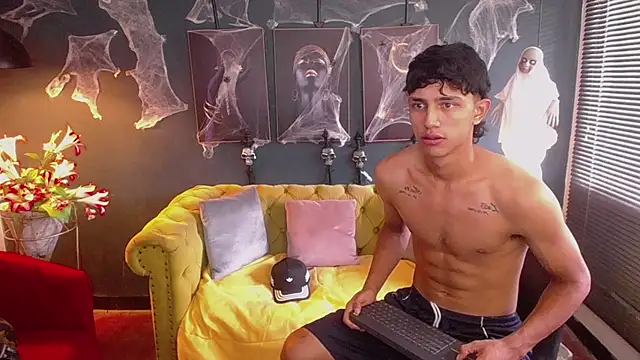Show modela alex_martin47 na web-kameri