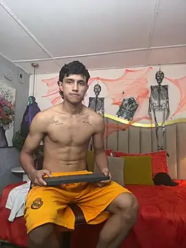 alex_martin47 Show Webcam