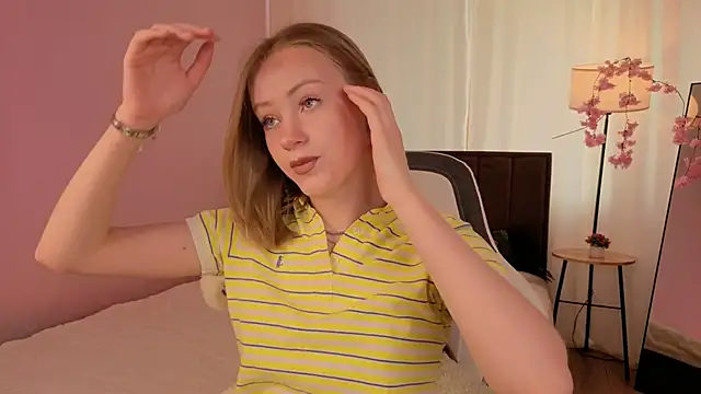 EvaHamilton's Live XXX Chat