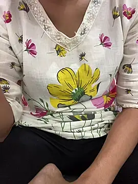 missnaina1's Live XXX Chat