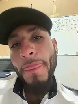 הופעת וובקאם של Cesarelpitoduro