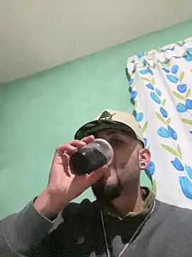Cesarelpitoduroのウェブカメラショー