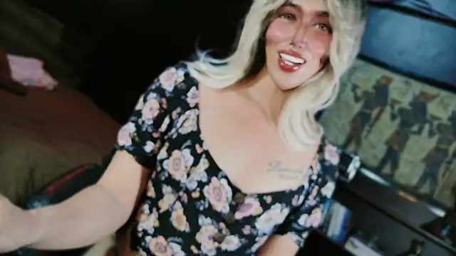 prettybushy Webcam Show