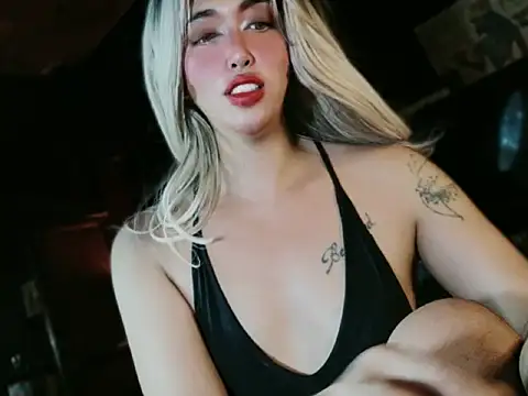 Вебкам-шоу prettybushy