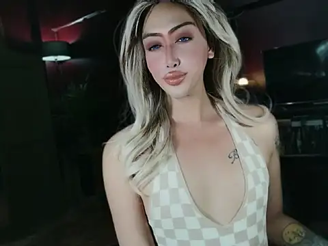 prettybushy Show in webcam