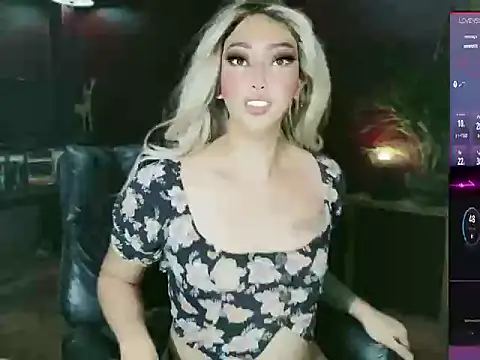 הופעת וובקאם של prettybushy